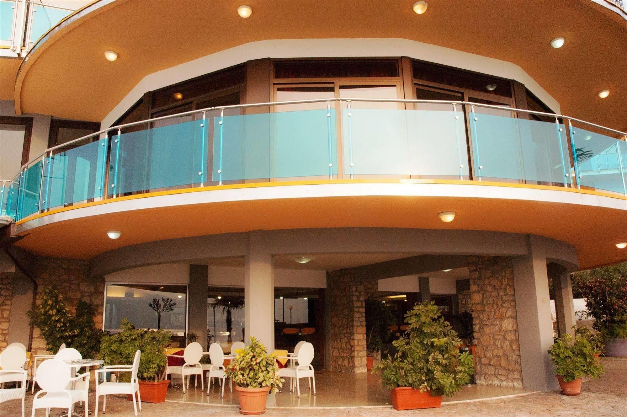 Hotel Caribe - Garda Lake Collection Brenzone sul Garda Exterior foto